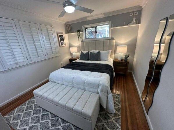 House, 3 Bedrooms, Balcony | Free WiFi, bed sheets