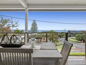 House, 3 Bedrooms, Balcony | Balcony