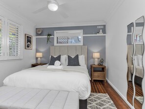 House, 3 Bedrooms, Balcony