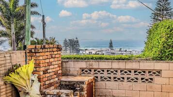 House, 3 Bedrooms, Balcony | Terrace/patio