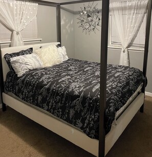 WiFi, bed sheets