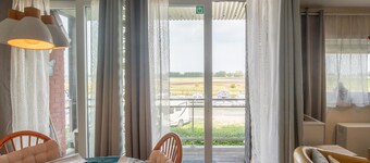Leuk appartement met gedeeld zwembad op domein