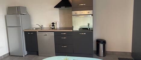 Fridge, microwave, oven, dishwasher