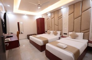 Deluxe Double Room, City View