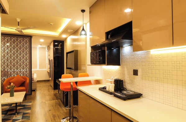 32-inch flat-screen TV with cable channels