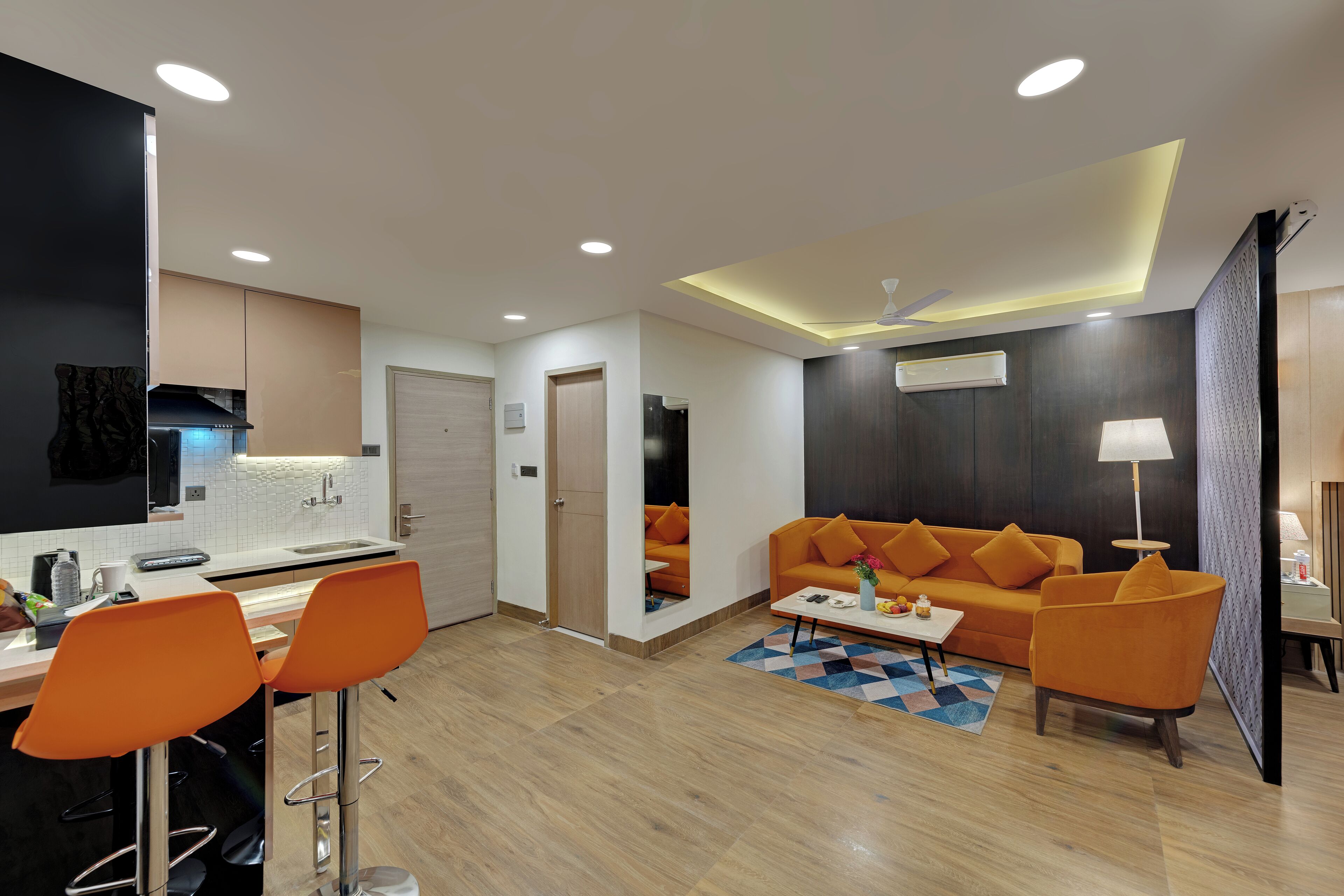 Suite Premium | Area keluarga | Televisi layar datar 32-inci dengan saluran TV kabel