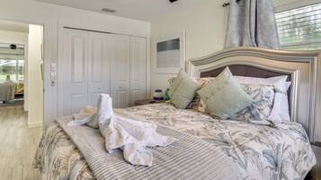 3 bedrooms, iron/ironing board, internet, bed sheets