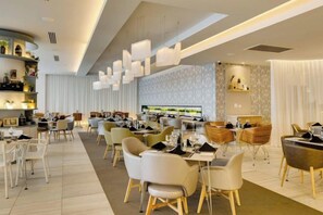 Ảnh chưa phân loại, 5 trong số 27 ảnh, nút