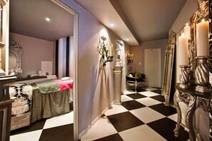 Room - Protea Hotel Fire & Ice! Cape Town (Cape Town)