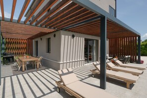 Outdoor dining - Villa Balzarini (100301-K1) - Porec (Porec)