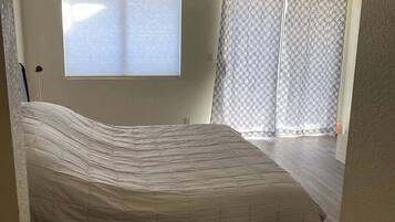 House (3 Bedrooms) | 3 bedrooms, desk, laptop workspace, iron/ironing board