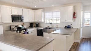 Ferienhaus, Bergblick (3 Bedrooms) | Eigene Küche