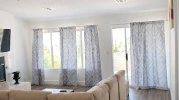 House (3 Bedrooms) | 3 bedrooms, desk, laptop workspace, iron/ironing board