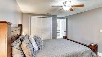 3 bedrooms, iron/ironing board, internet, bed sheets