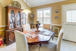 Dining - Family Home Near I-80 in Suburban Dallas Sidekick (Forney)