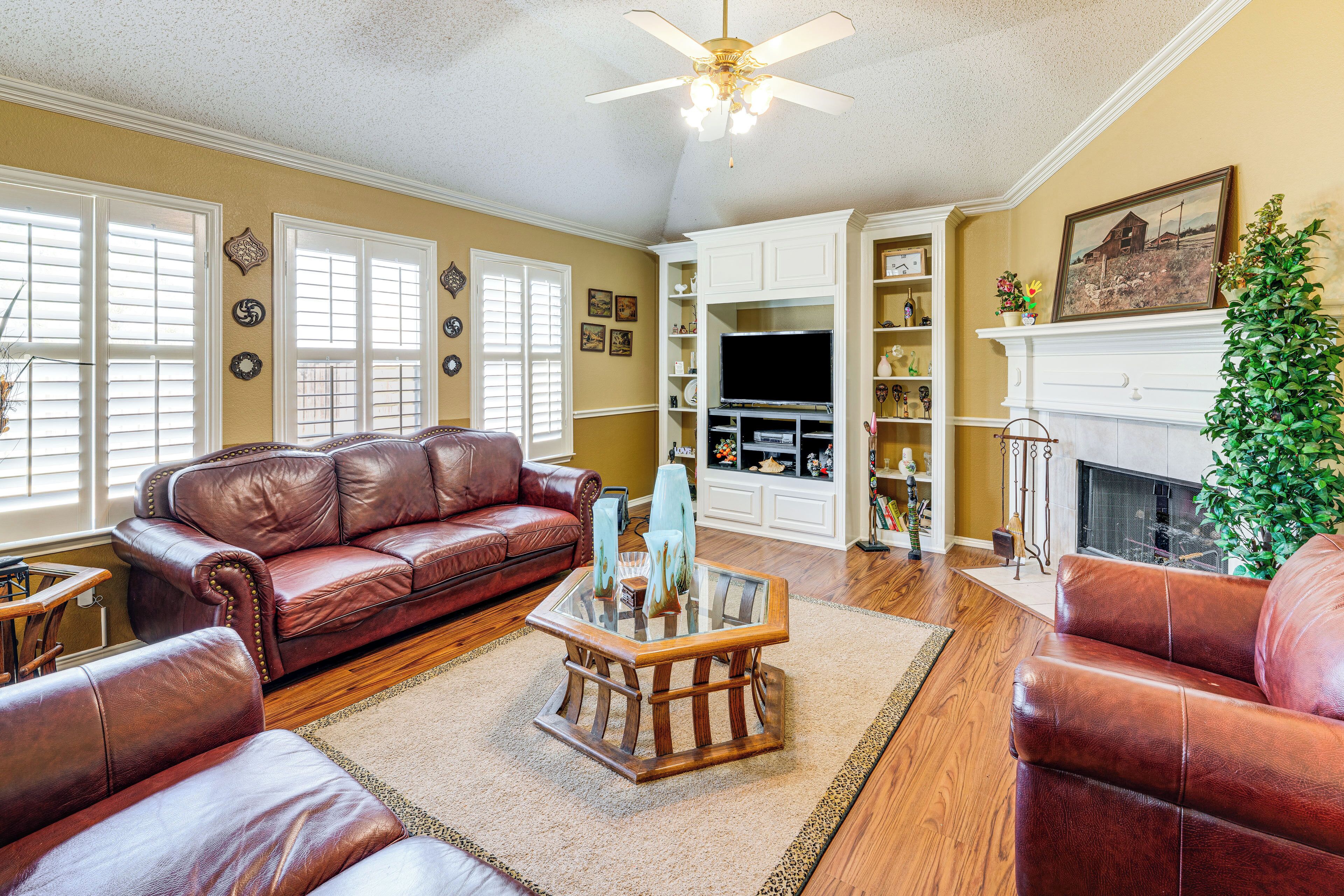 Forney Vacation Rental | 3BR | 1BA | 2,400 Sq Ft | Small Step to Enter