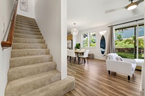 Smart TV, videogames, pebolim, mesa de pingue-pongue