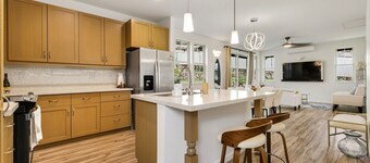 Mystic Mermaid Island Retreat! Entire Home