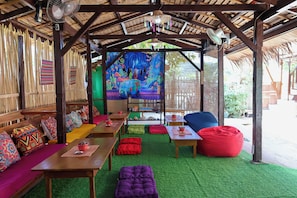 Bar lounge
