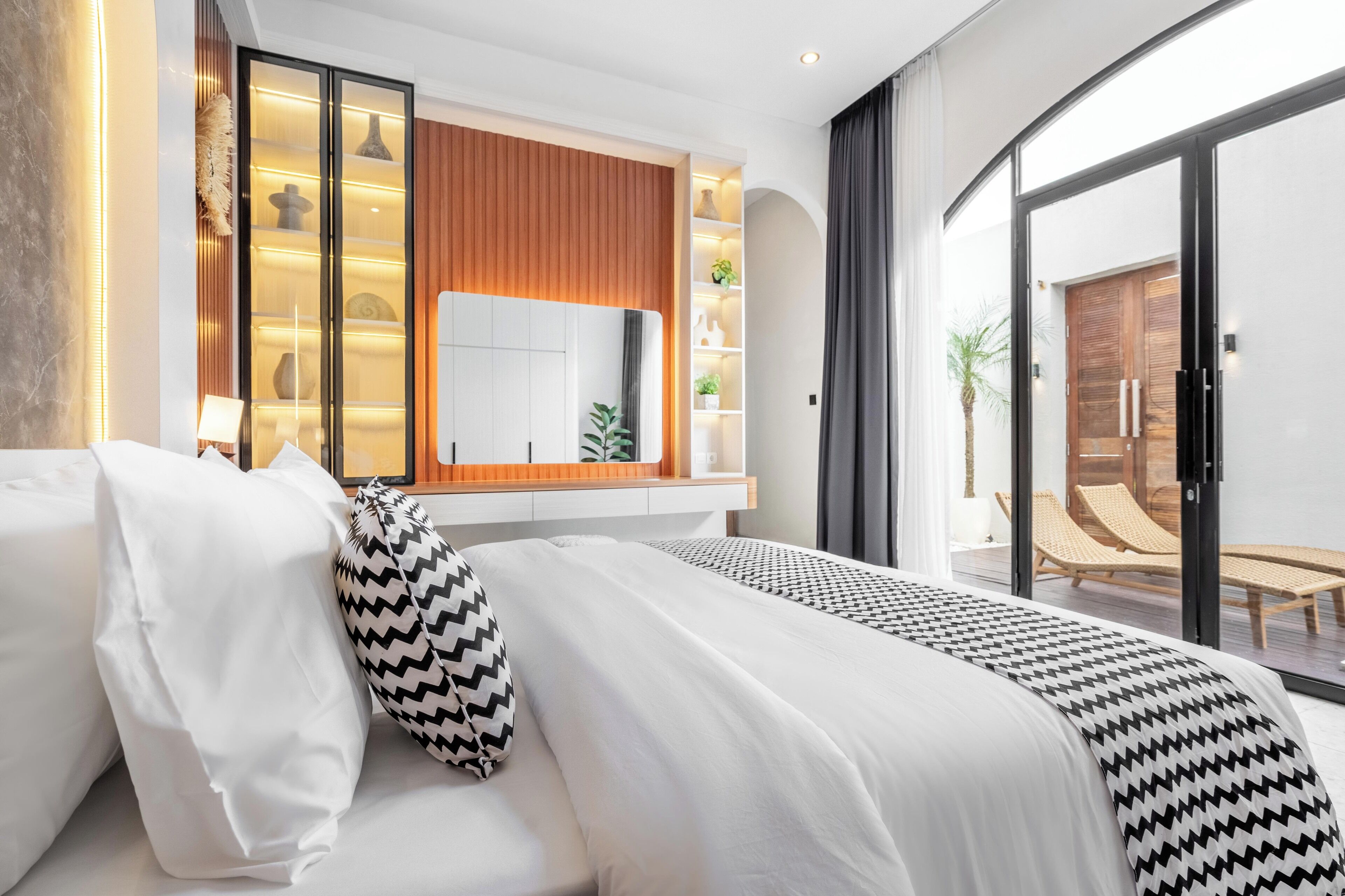 Biệt thự Deluxe, 2 phòng ngủ, quang cảnh hồ bơi, cạnh hồ bơi | Bàn ủi/dụng cụ ủi quần áo, truy cập Internet không dây miễn phí 