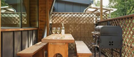 Basic Room, 1 Bedroom (The Place) | 1 bedroom, free WiFi