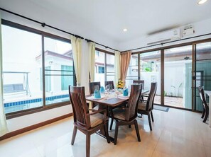 تناول الطعام