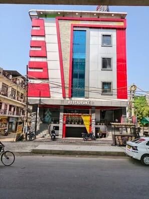 Front of property - Hotel Viking Inn New (Lucknow)