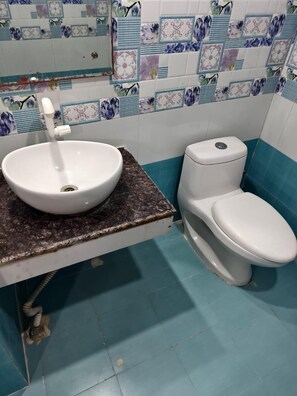 Kamar Deluks | Kamar mandi