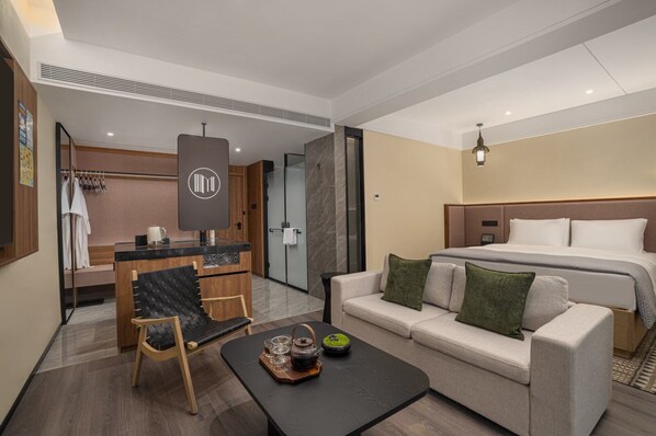 Basic Single Room, Balcony, Hill View | Laptop workspace