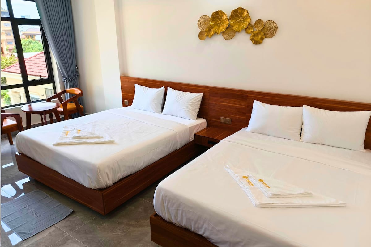 Superior Twin Room, City View | In-room safe, desk, laptop workspace, iron/ironing board