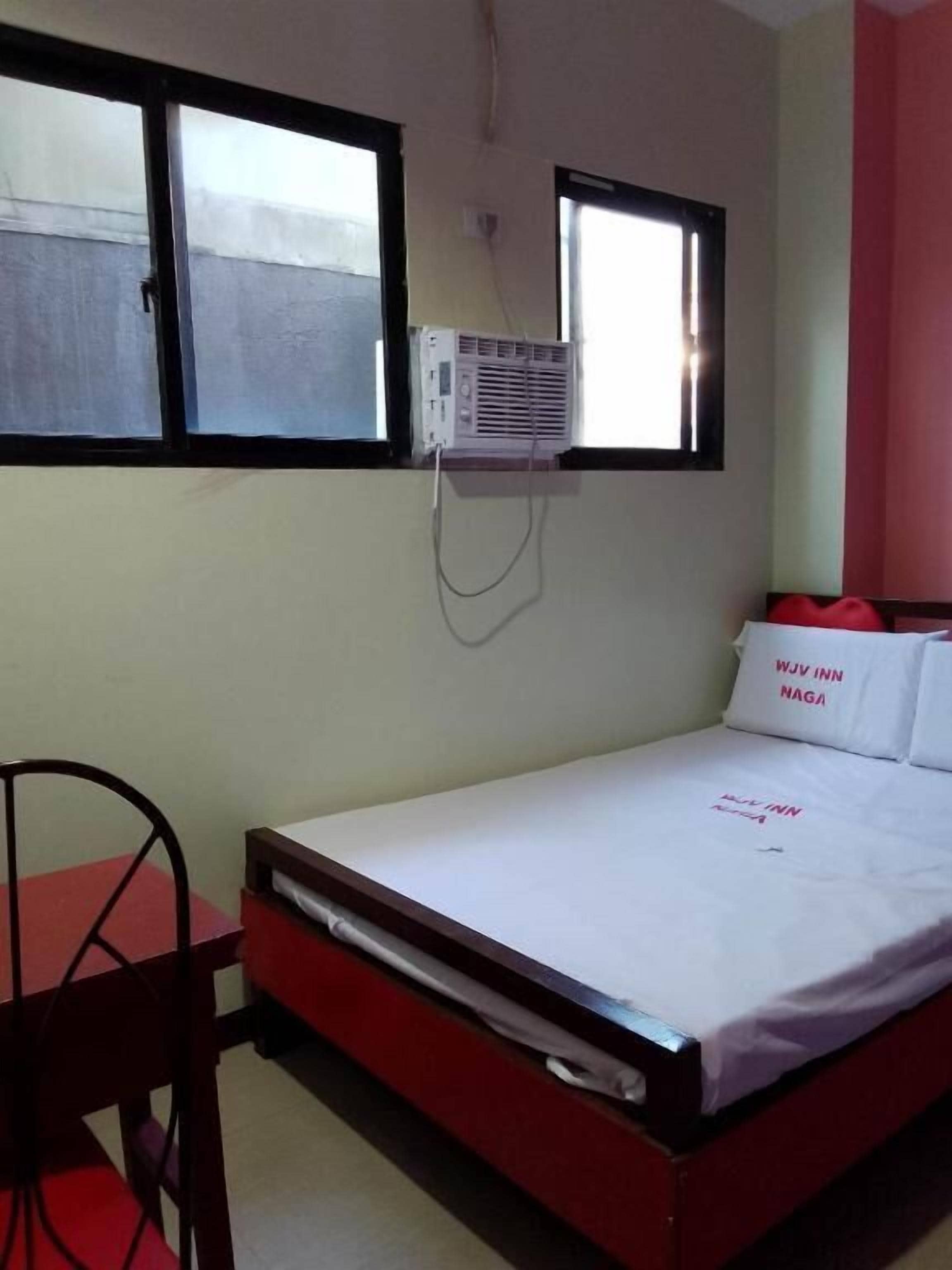 ห้องสแตนดาร์ดดับเบิล | โต๊ะทำงาน