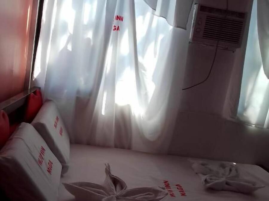 Doppia Standard | Una scrivania