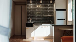 Basic Room, 2 Bedrooms (101) | 1 bedroom, free WiFi