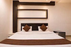 Deluxe Room | Desk, free WiFi - Hotel Just 9 Inn Lucknow (Lucknow)