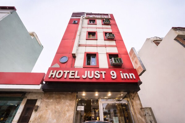 Exterior - Hotel Just 9 Inn Lucknow (Lucknow)