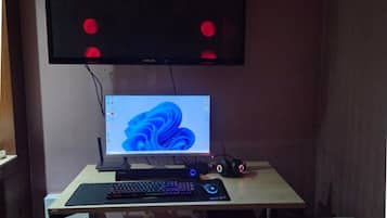 1PC | Individuell dekoriert, Schreibtisch, Verdunkelungsvorhänge