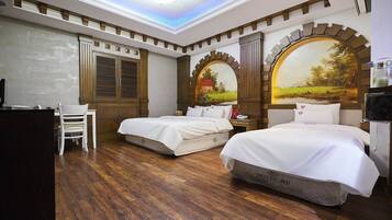 Deluxe Twin | Individually decorated, desk, blackout drapes, free WiFi