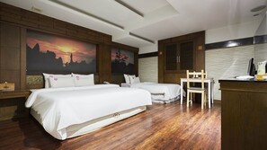Deluxe Twin | Individually decorated, desk, blackout drapes, free WiFi - From H Amoremio The Classic Suwon (Suwon)
