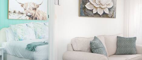 مكواة/لوح كي وواي فاي مجانًا وملاءات أسرّة