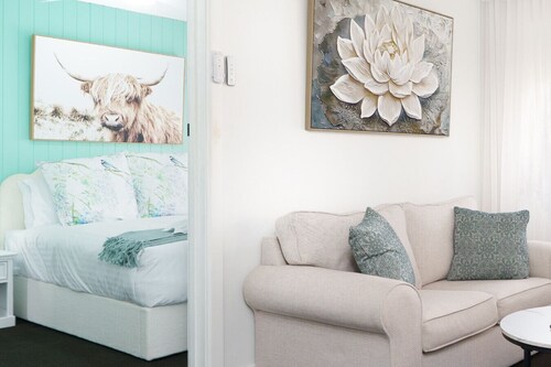 NEW TO VRBO: Stylish Haven with a Touch of Colour