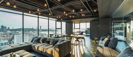 Appartement, 1 chambre, accessible aux personnes à mobilité réduite, fumeur | Bar lounge