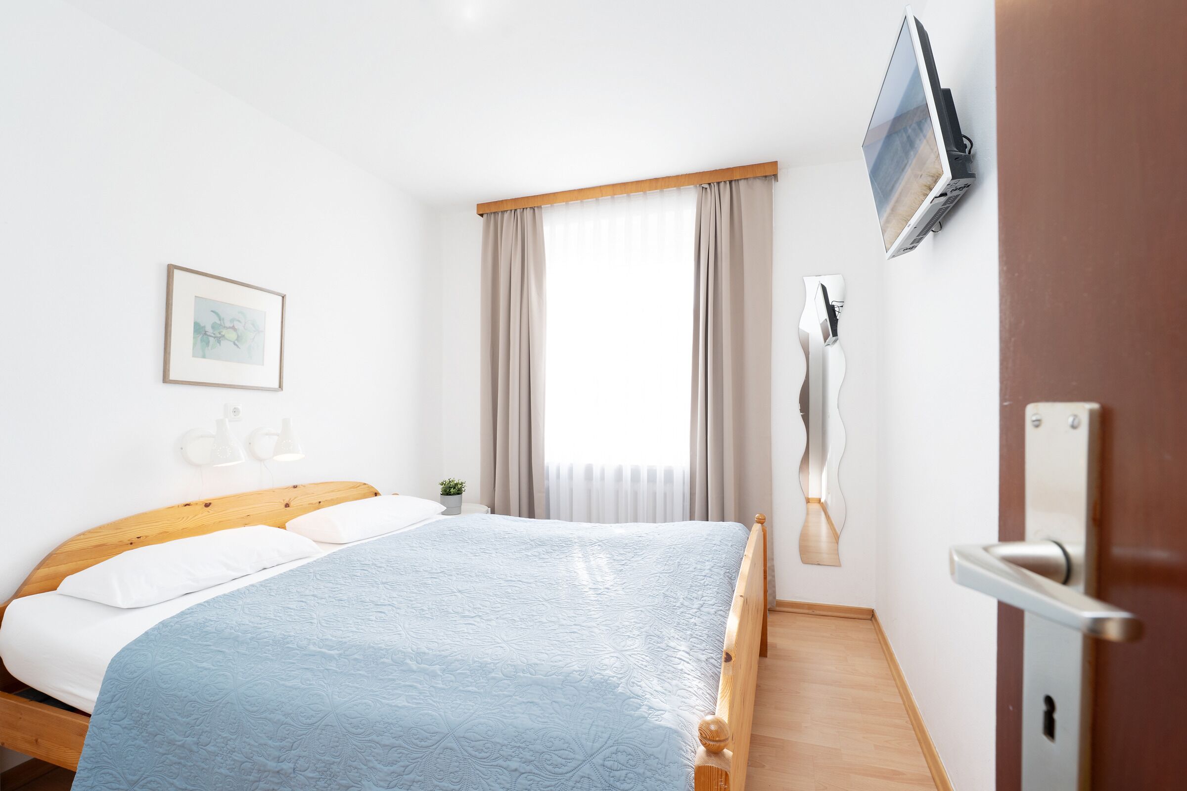 2 Schlafzimmer, Bügeleisen/Bügelbrett, Internetzugang