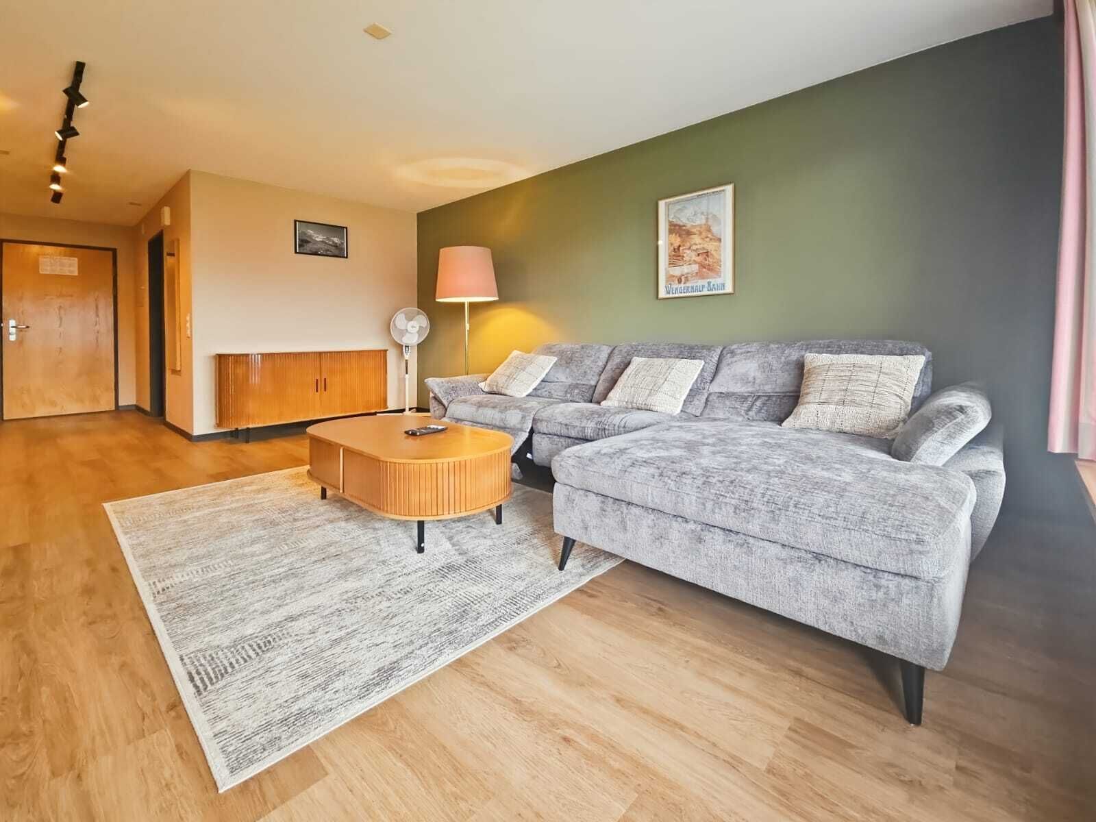 Meja, Wi-fi percuma, akses kerusi roda 