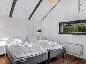 3 makuuhuonetta, internet