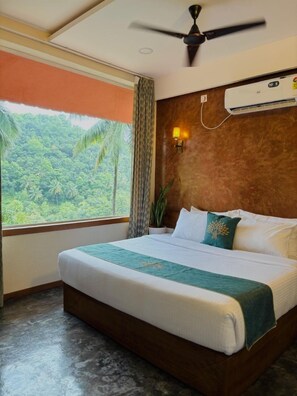 Desk - Vayalada Garden resort (Koyilandy)