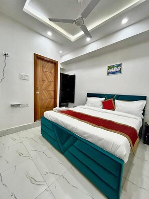 Bureau, Wi-Fi gratuit, draps fournis