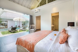 Luxury Villa, 4 Bedrooms, Private Pool - Villa Shankara 1 (Canggu)