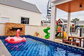 Alberca al aire libre