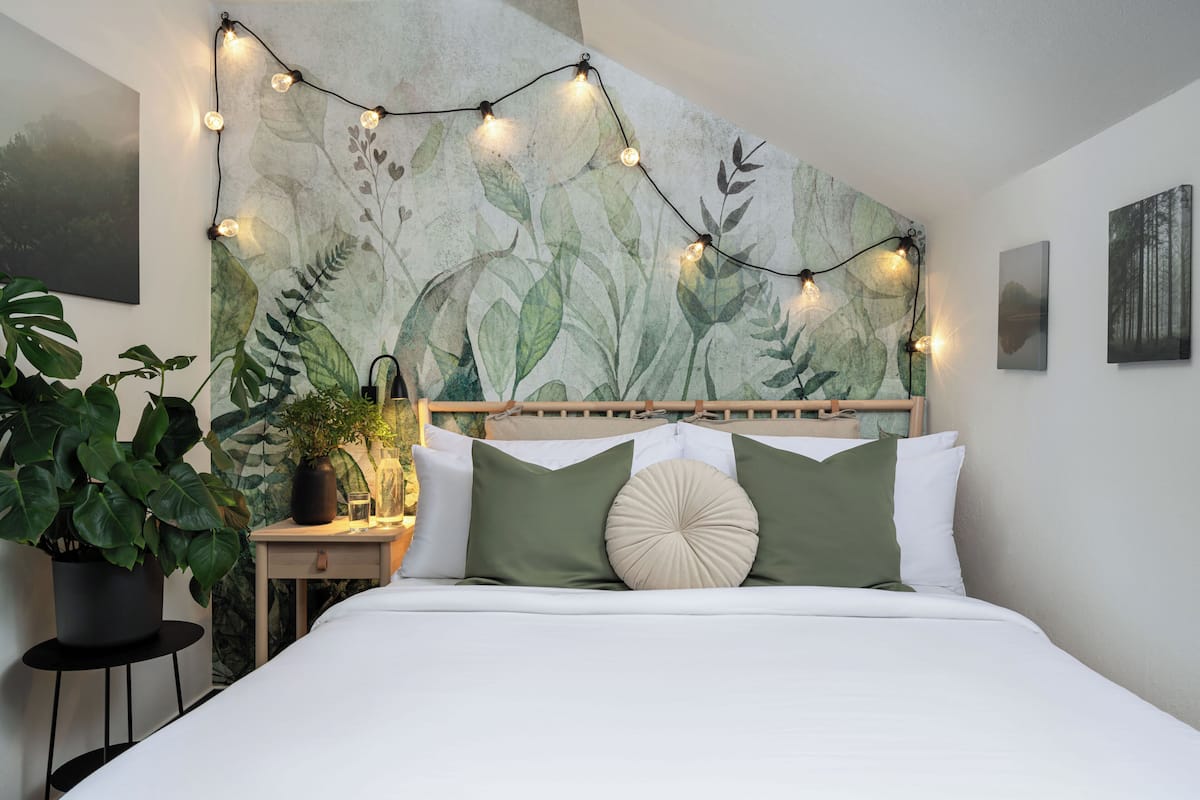 Premium tweepersoonskamer | Een gratis minibar, gratis babybedden, gratis wifi