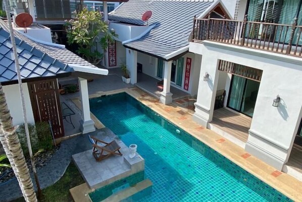 Exterior - Taurus Villa10 Bedrooms with Private Pool. (Pattaya)